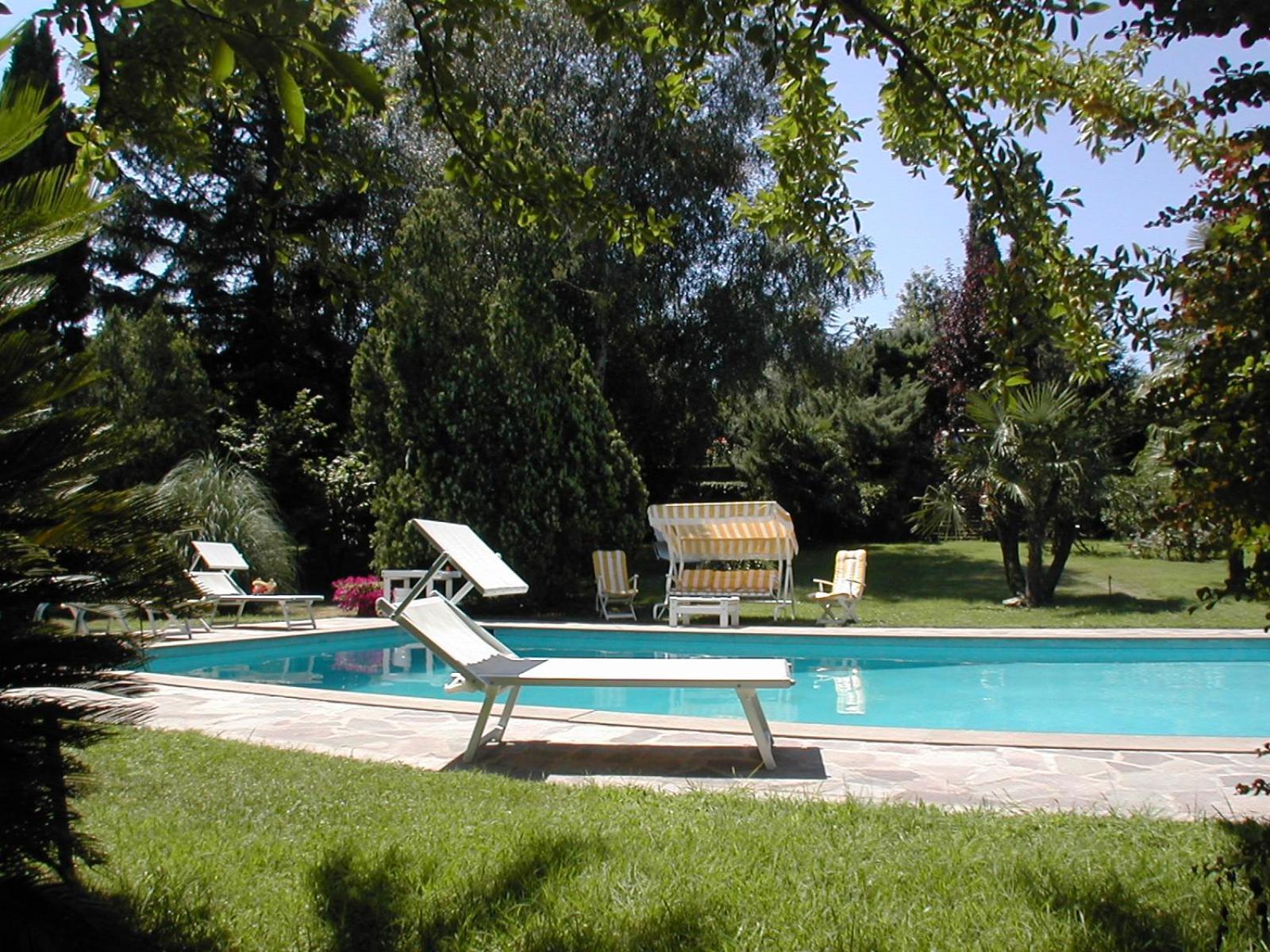 Hotel Villa Clementina Bracciano  Bagian luar foto