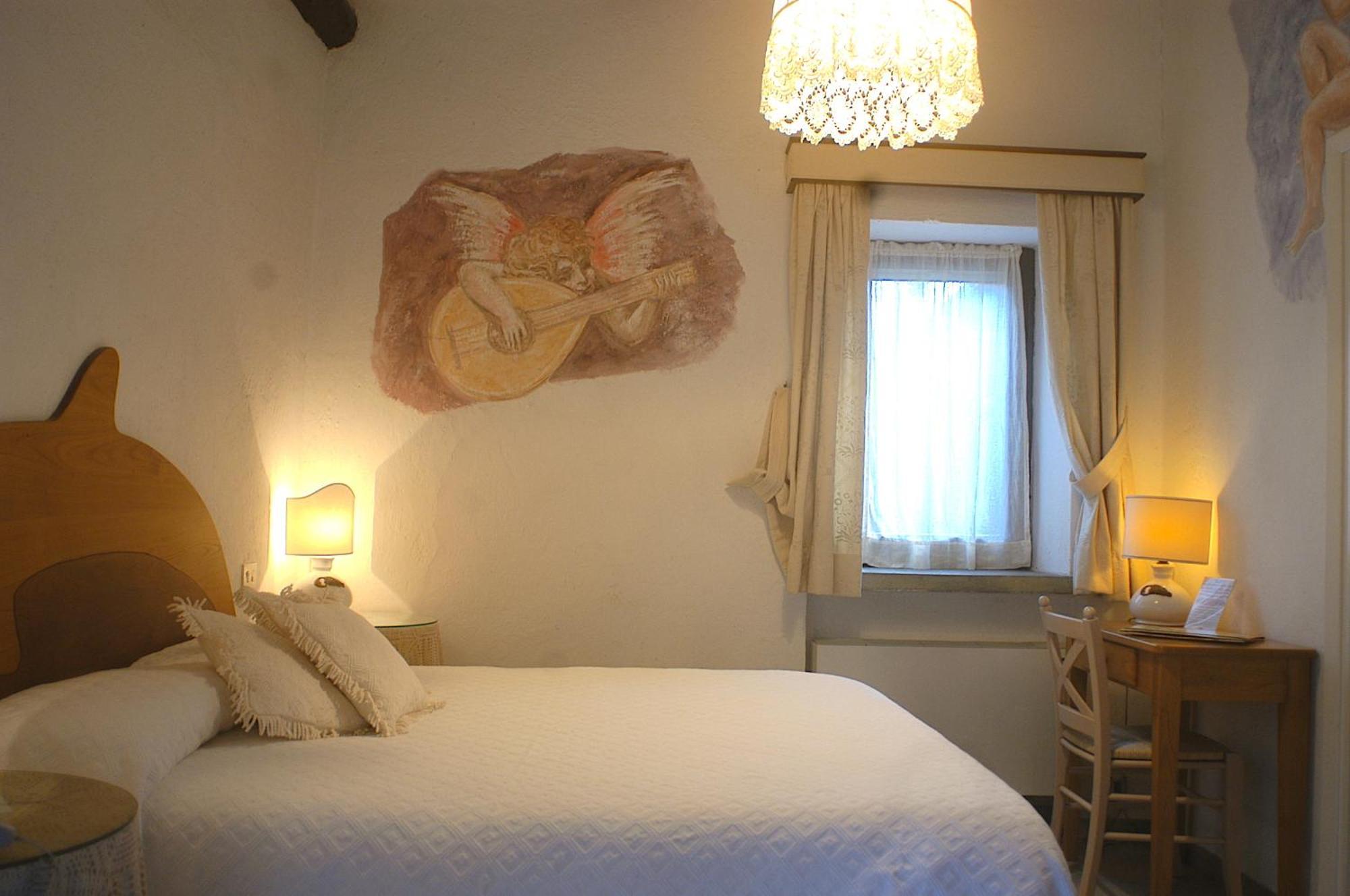 Hotel Villa Clementina Bracciano  Bagian luar foto